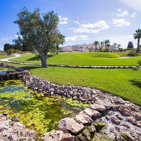 ホテル Relais Masseria Caselli カロヴィーニョ