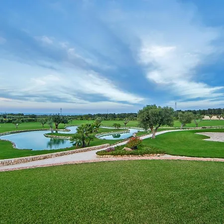 ホテル Relais Masseria Caselli カロヴィーニョ