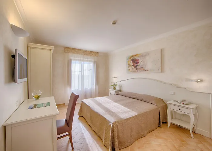 马塞里亚酒店 4*