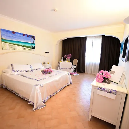 Relais Masseria Caselli 4* カロヴィーニョ