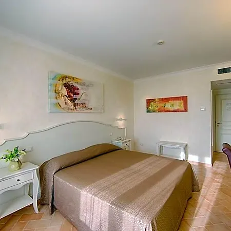 Relais Masseria Caselli 4*