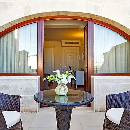 Relais Masseria Caselli Hotel 4*
