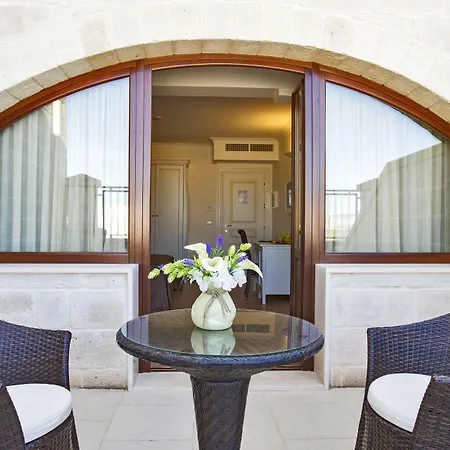 Relais Masseria Caselli 4*