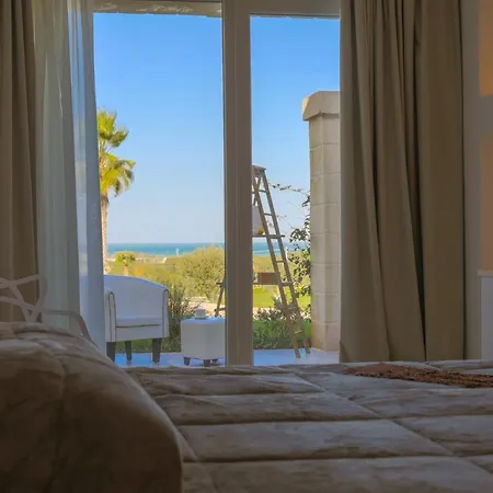 ホテル Relais Masseria Caselli カロヴィーニョ
