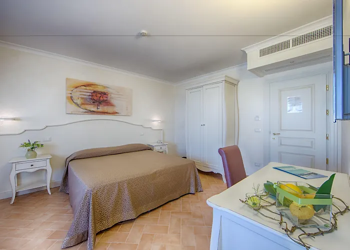 Relais Masseria Caselli Otel